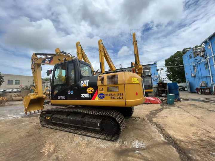 Used CAT 320 320B 320C Caterpillar Excavator with bucket Second hand - Excavator: picture 5 Used CAT 320 320B 320C Caterpillar Excavator with bucket Second hand - Excavator: picture 5