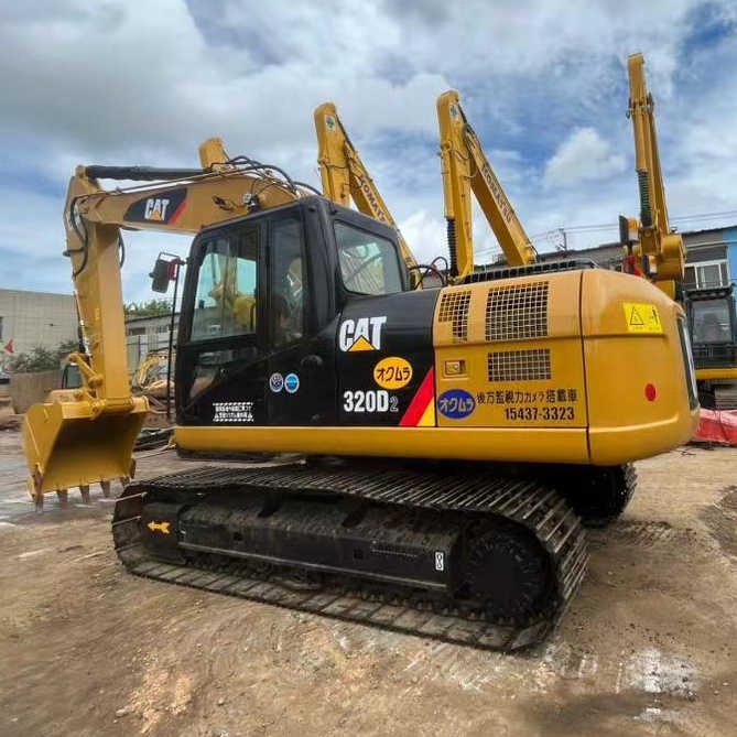 Used CAT second hand Caterpillar 320 320B 320C 320D Excavator Excavadoras de segunda mano - Excavator: picture 1 Used CAT second hand Caterpillar 320 320B 320C 320D Excavator Excavadoras de segunda mano - Excavator: picture 1