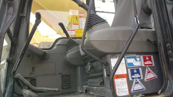 Used Excavator 40ton Good Quality Komatsu Pc400-6 Excavator Cheap Price For Sale - Crawler excavator: picture 4 Used Excavator 40ton Good Quality Komatsu Pc400-6 Excavator Cheap Price For Sale - Crawler excavator: picture 4