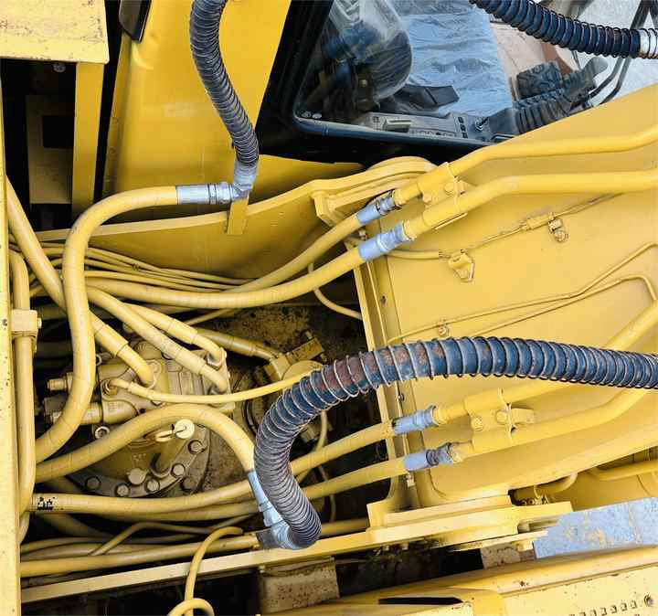 Used Excavator Cat 320bl Best Second Hand Excavator Caterpillar 320 320d 320b For Sale In Shanghai - Crawler excavator: picture 5 Used Excavator Cat 320bl Best Second Hand Excavator Caterpillar 320 320d 320b For Sale In Shanghai - Crawler excavator: picture 5