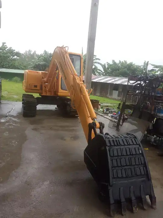 Used Komatsu PC56 PC60 PC70 PC120-6 PC130-7 PC200 PC220 Crawler Excavator - Excavator: picture 2 Used Komatsu PC56 PC60 PC70 PC120-6 PC130-7 PC200 PC220 Crawler Excavator - Excavator: picture 2