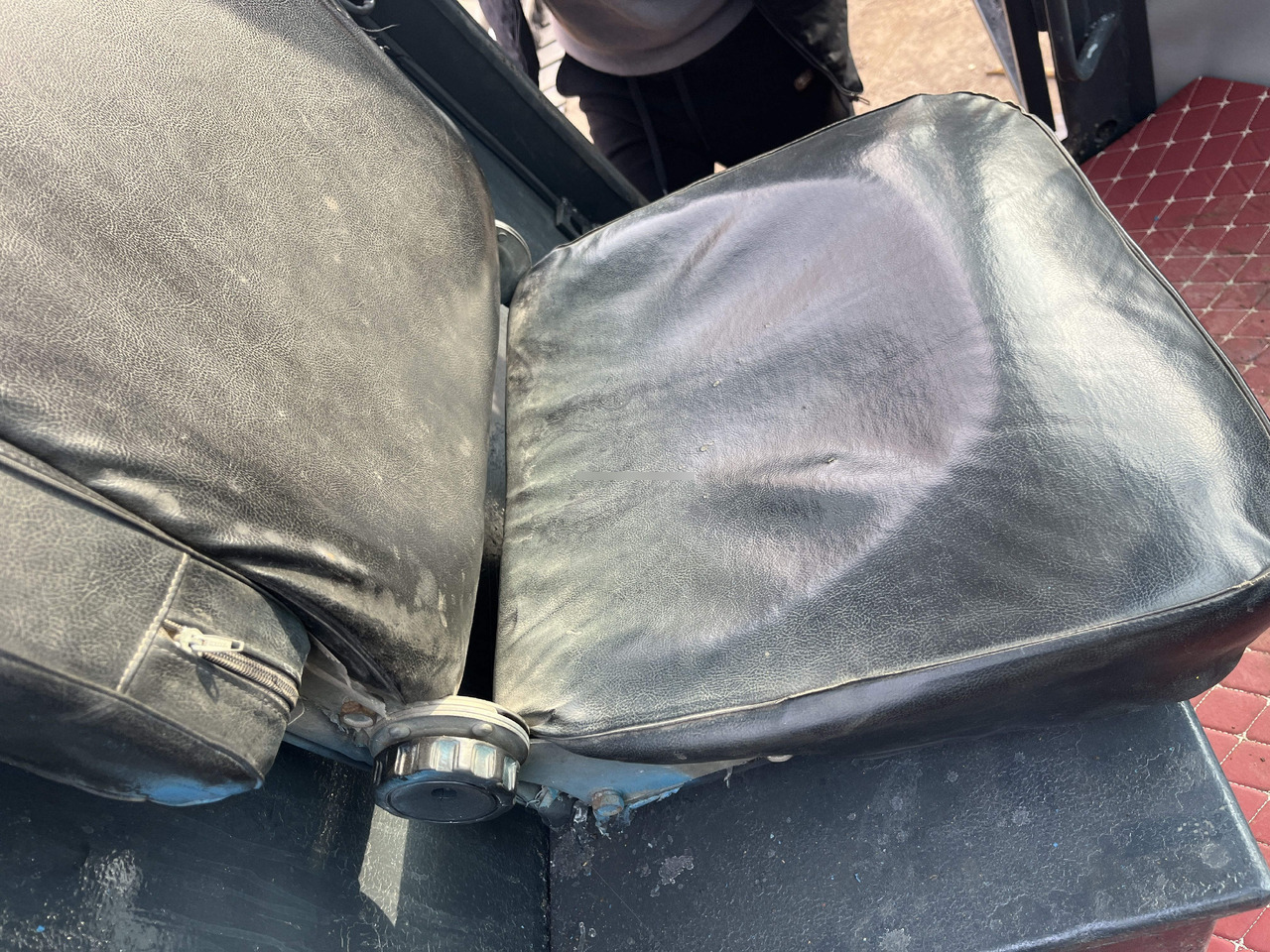 Used Original Dynapac Ca301d Road Rooller in high quality and cheap price with good operating in shanghai for Sale - Compactor: picture 3 Used Original Dynapac Ca301d Road Rooller in high quality and cheap price with good operating in shanghai for Sale - Compactor: picture 3