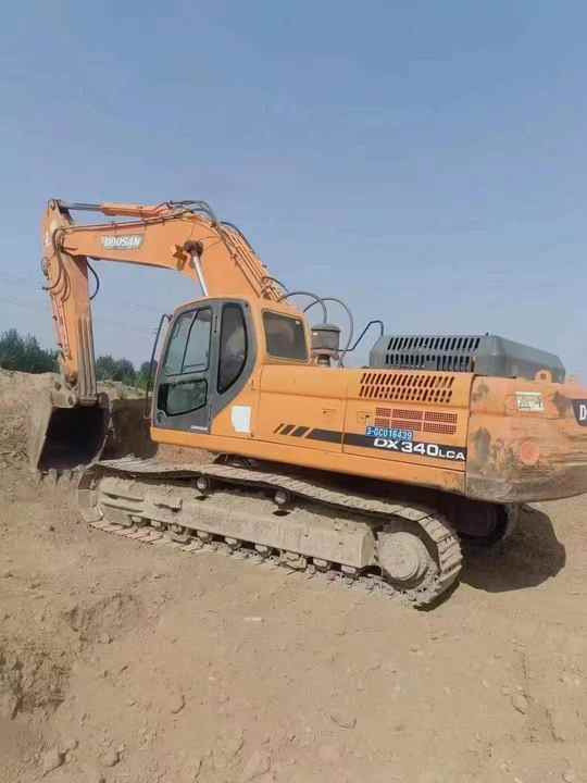 Used Original Korea Doosan 34 Ton Excavator with Cheap Price and Good Condition DOOSAN Dx340LCA Dx225 Dx330 DX360for Sale - Excavator: picture 3 Used Original Korea Doosan 34 Ton Excavator with Cheap Price and Good Condition DOOSAN Dx340LCA Dx225 Dx330 DX360for Sale - Excavator: picture 3