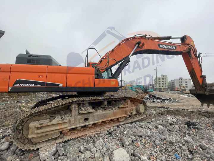 Perfect performance Used Doosan excavator DX520LC-9C in good condition for sale - Crawler excavator: picture 4 Perfect performance Used Doosan excavator DX520LC-9C in good condition for sale - Crawler excavator: picture 4