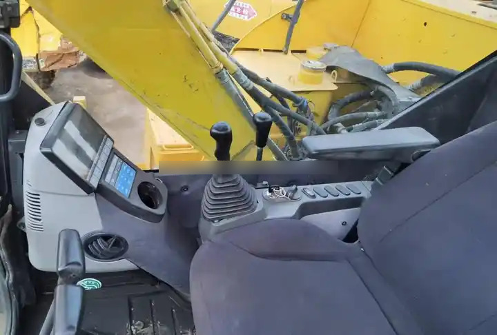 Second hand Komatsu PC70-8 Crawel Excavator for sale,high quality PC70-8 with low price - Crawler excavator: picture 4 Second hand Komatsu PC70-8 Crawel Excavator for sale,high quality PC70-8 with low price - Crawler excavator: picture 4