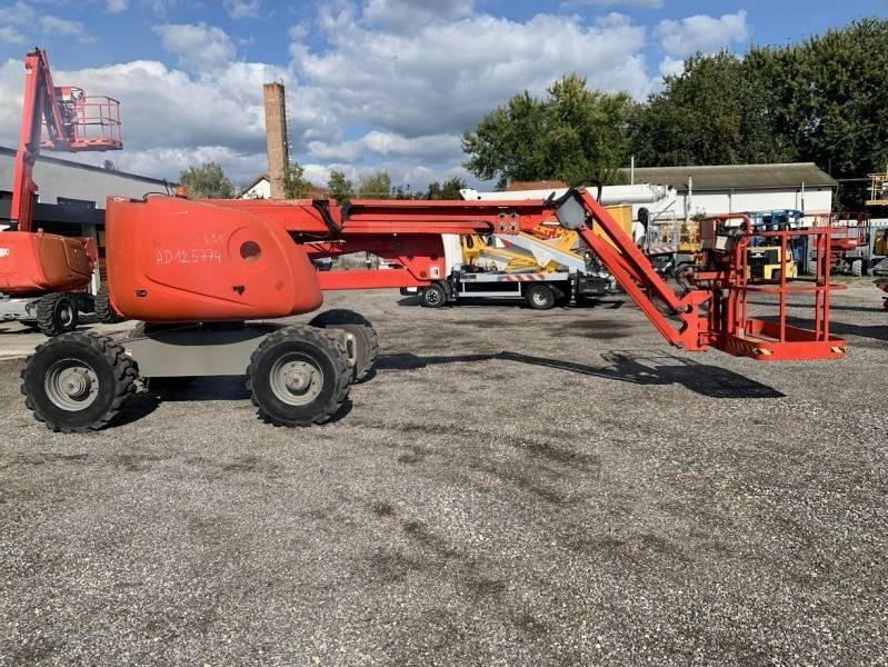 Haulotte HA16SPX - 16m, 4x4, diesel  - Articulated boom: picture 4 Haulotte HA16SPX - 16m, 4x4, diesel  - Articulated boom: picture 4