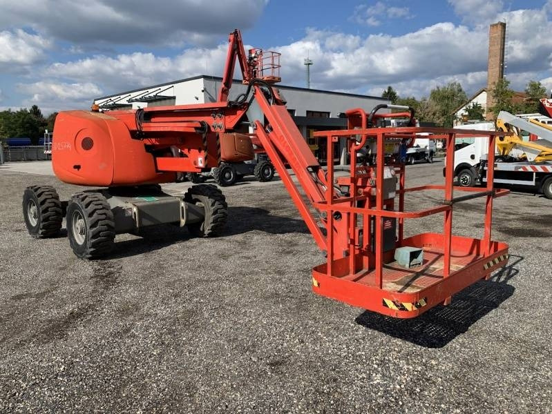 Haulotte HA16SPX - 16m, 4x4, diesel  - Articulated boom: picture 1 Haulotte HA16SPX - 16m, 4x4, diesel  - Articulated boom: picture 1