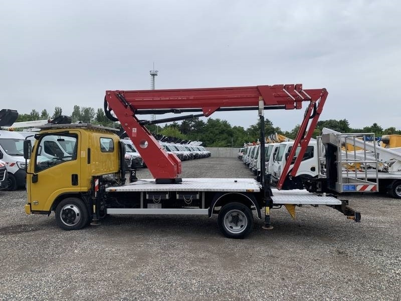 Isuzu M21 Oil&Steel Scorpion 2112J - 21m - 230 kg - Truck mounted aerial platform: picture 5 Isuzu M21 Oil&Steel Scorpion 2112J - 21m - 230 kg - Truck mounted aerial platform: picture 5