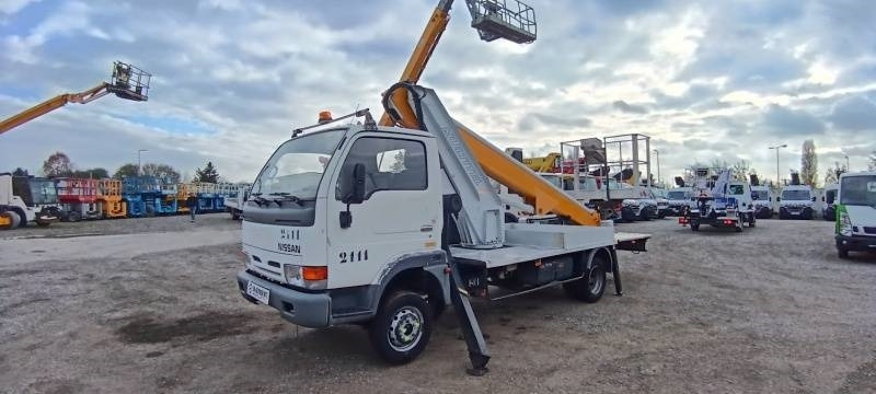 Nissan Cabstar Multitel 180 ALU AZ - 18 m - Truck mounted aerial platform: picture 2 Nissan Cabstar Multitel 180 ALU AZ - 18 m - Truck mounted aerial platform: picture 2