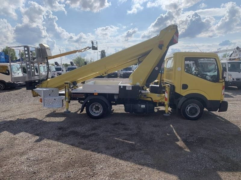 Nissan Cabstar Ruthmann TB270 - 27m - 225 kg  - Truck mounted aerial platform: picture 4 Nissan Cabstar Ruthmann TB270 - 27m - 225 kg  - Truck mounted aerial platform: picture 4