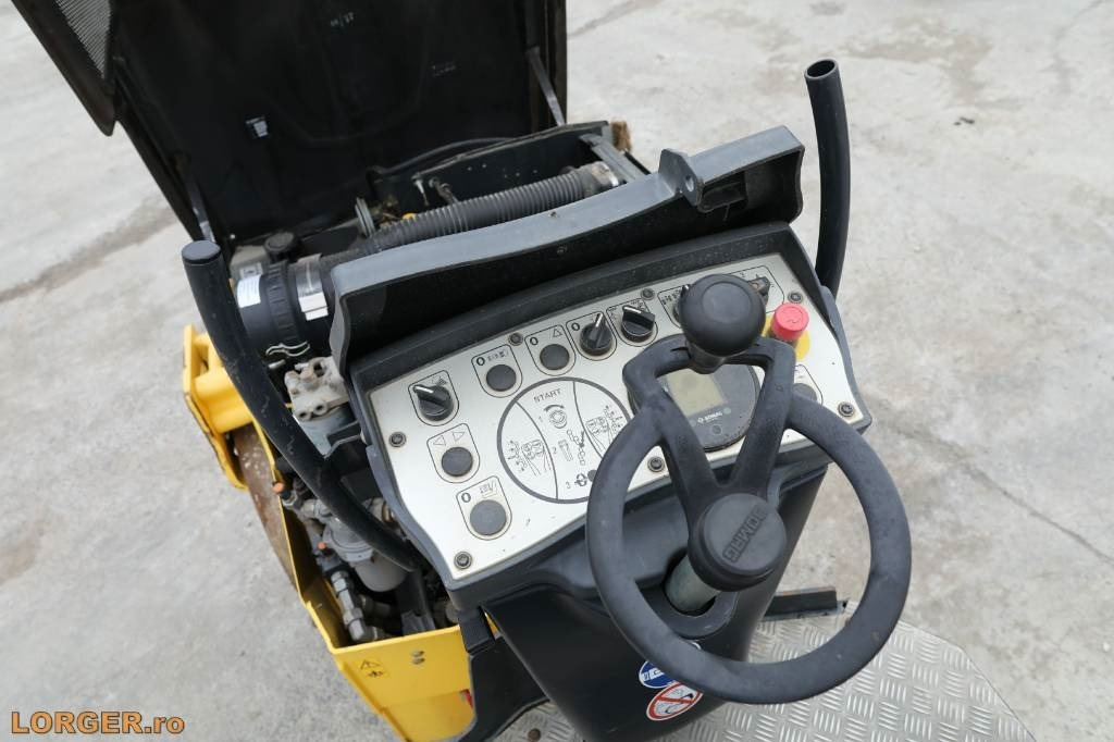 Road roller Bomag BW 120 AD-5: picture 8