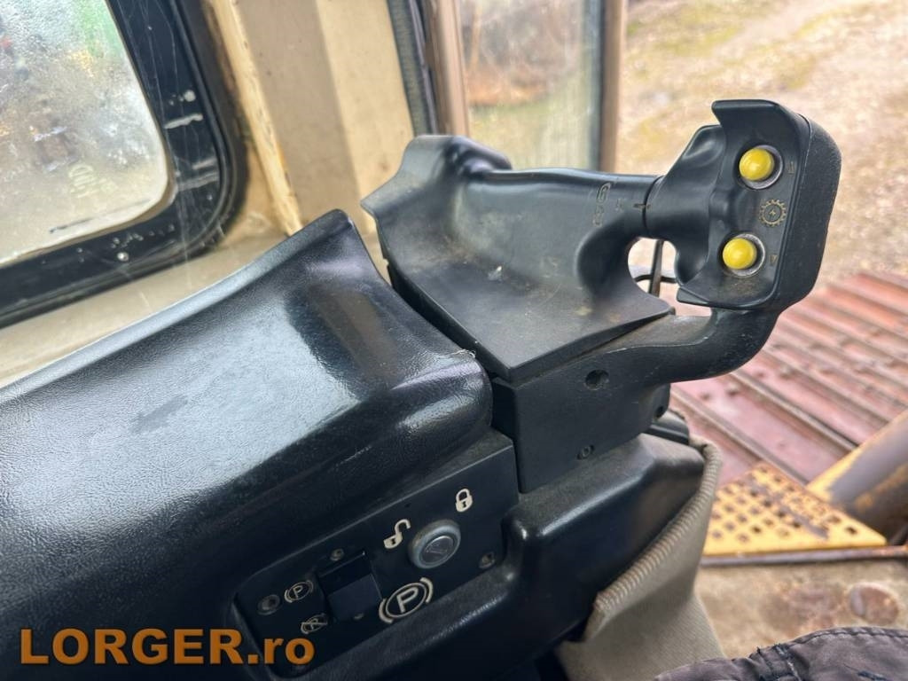 Bulldozer CAT D 6 M LGP: picture 14