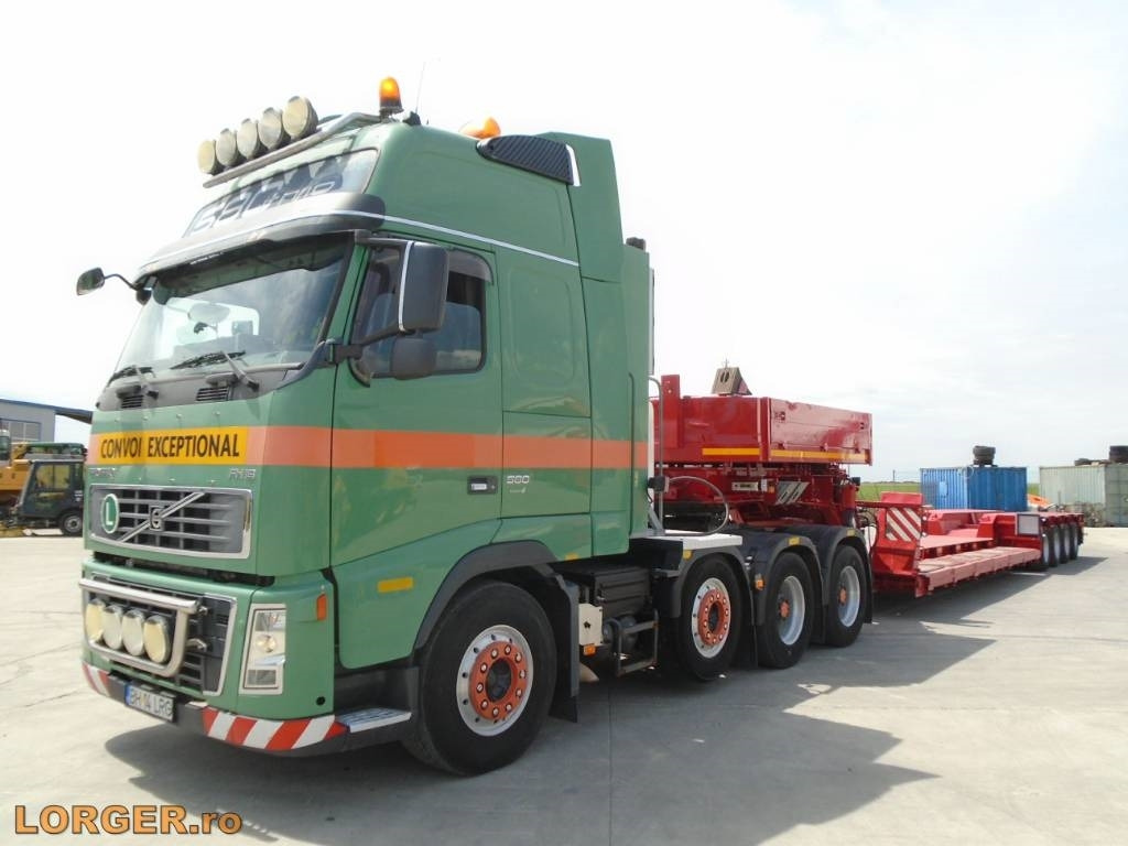 Volvo FH16 580+LOW LOADER 4 AXE - Tractor unit: picture 1 Volvo FH16 580+LOW LOADER 4 AXE - Tractor unit: picture 1