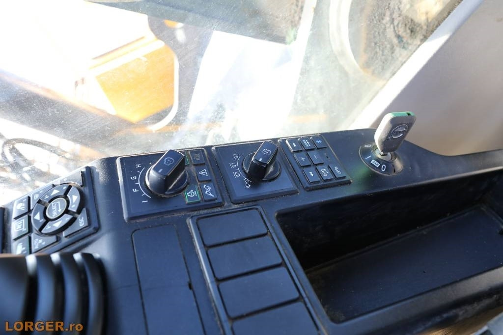 Crawler excavator Volvo EC 300 EL: picture 17 Crawler excavator Volvo EC 300 EL: picture 17