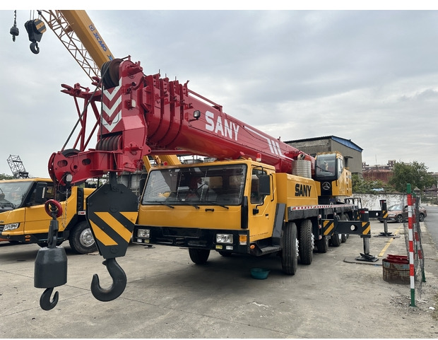 2022 Sany STC1000 - All terrain crane: picture 3 2022 Sany STC1000 - All terrain crane: picture 3