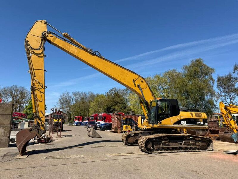 Cat 325 D - Excavator: picture 2 Cat 325 D - Excavator: picture 2