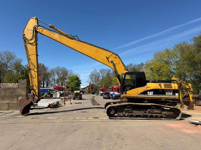 Cat 325 D - Excavator: picture 1 Cat 325 D - Excavator: picture 1