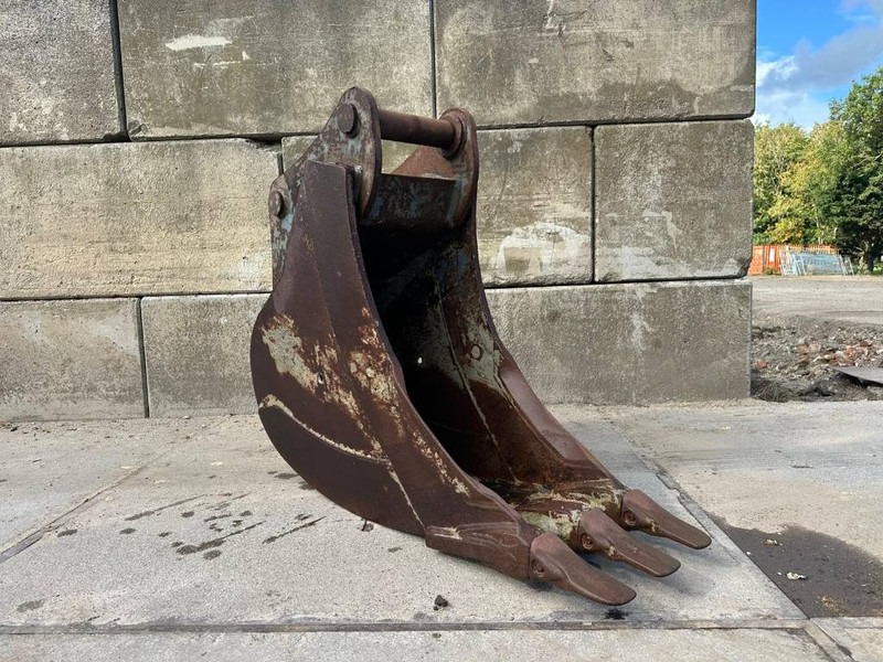 Titan Hitachi ZX180-210-225 bucket 80mm pins 0,35m3 - Bucket for Construction machinery: picture 1 Titan Hitachi ZX180-210-225 bucket 80mm pins 0,35m3 - Bucket for Construction machinery: picture 1