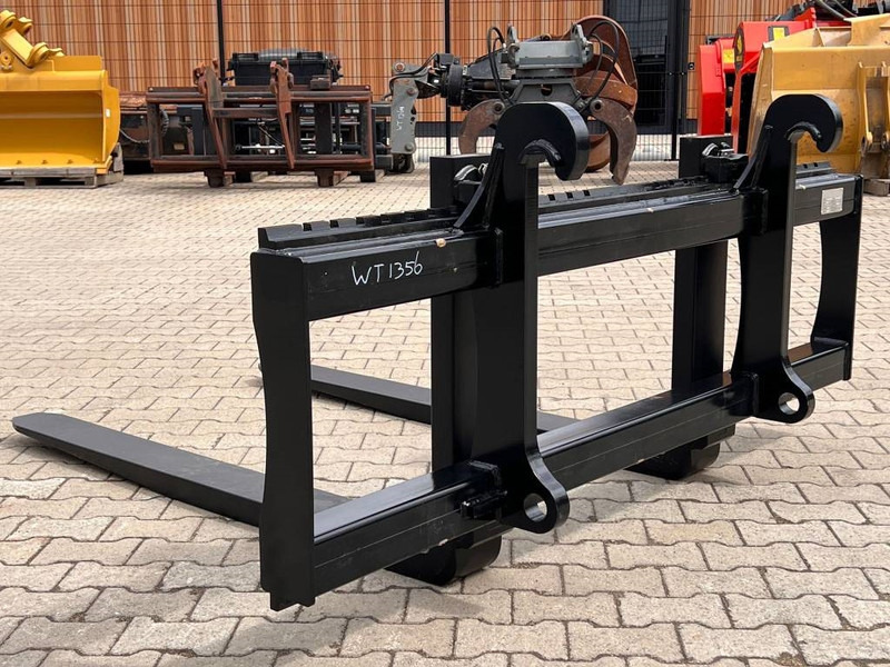 Volvo L60 / 70 / 90 / 110 8 tons Palletforks Palletvorken / Palletgabel - Forks for Construction machinery: picture 5 Volvo L60 / 70 / 90 / 110 8 tons Palletforks Palletvorken / Palletgabel - Forks for Construction machinery: picture 5