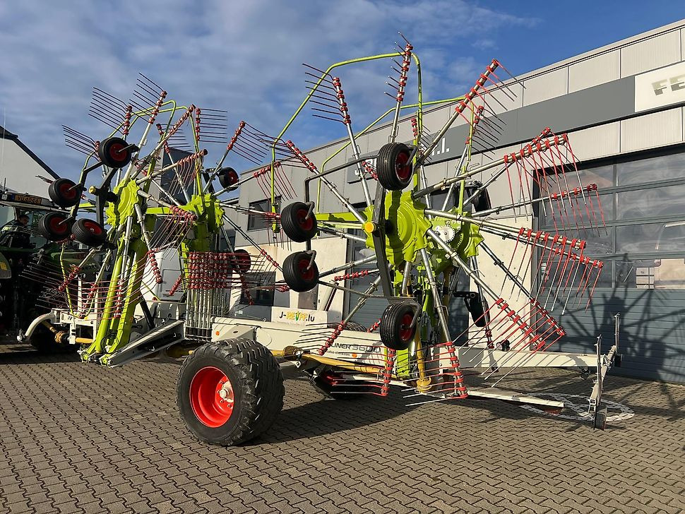 J.Reiff Sarl
Herr Stefan Neukirch - 77 Z.I in den - Tedder/ Rake: picture 3 J.Reiff Sarl
Herr Stefan Neukirch - 77 Z.I in den - Tedder/ Rake: picture 3