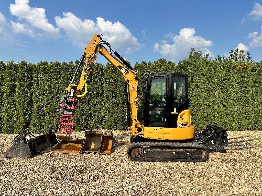 CAT 304.5 E2 XTC - Mini excavator: picture 3 CAT 304.5 E2 XTC - Mini excavator: picture 3