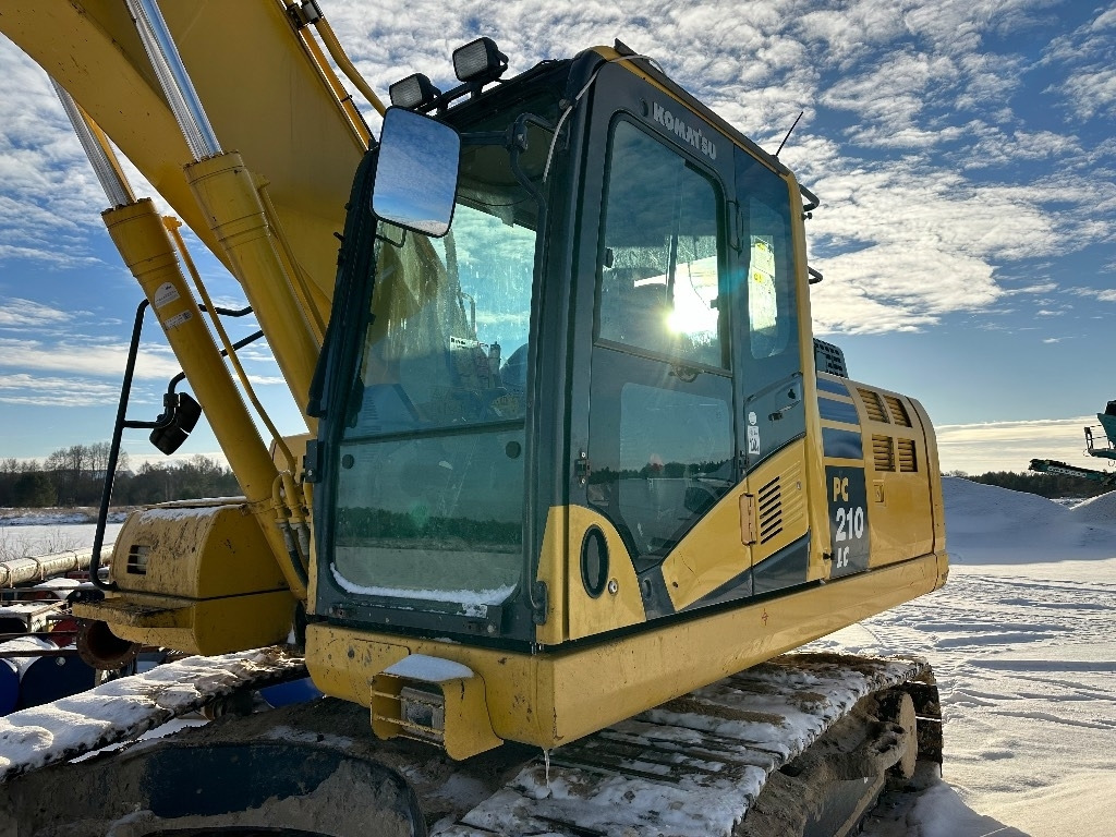 Leasing of Komatsu PC 210 LC-11  Komatsu PC 210 LC-11: picture 20