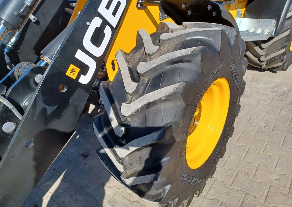 Wheel loader JCB 406: picture 11