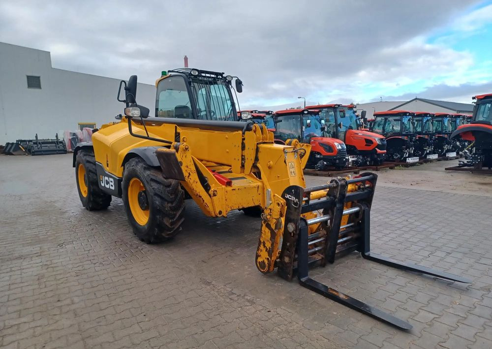 JCB 540-140 - Telescopic handler: picture 2 JCB 540-140 - Telescopic handler: picture 2