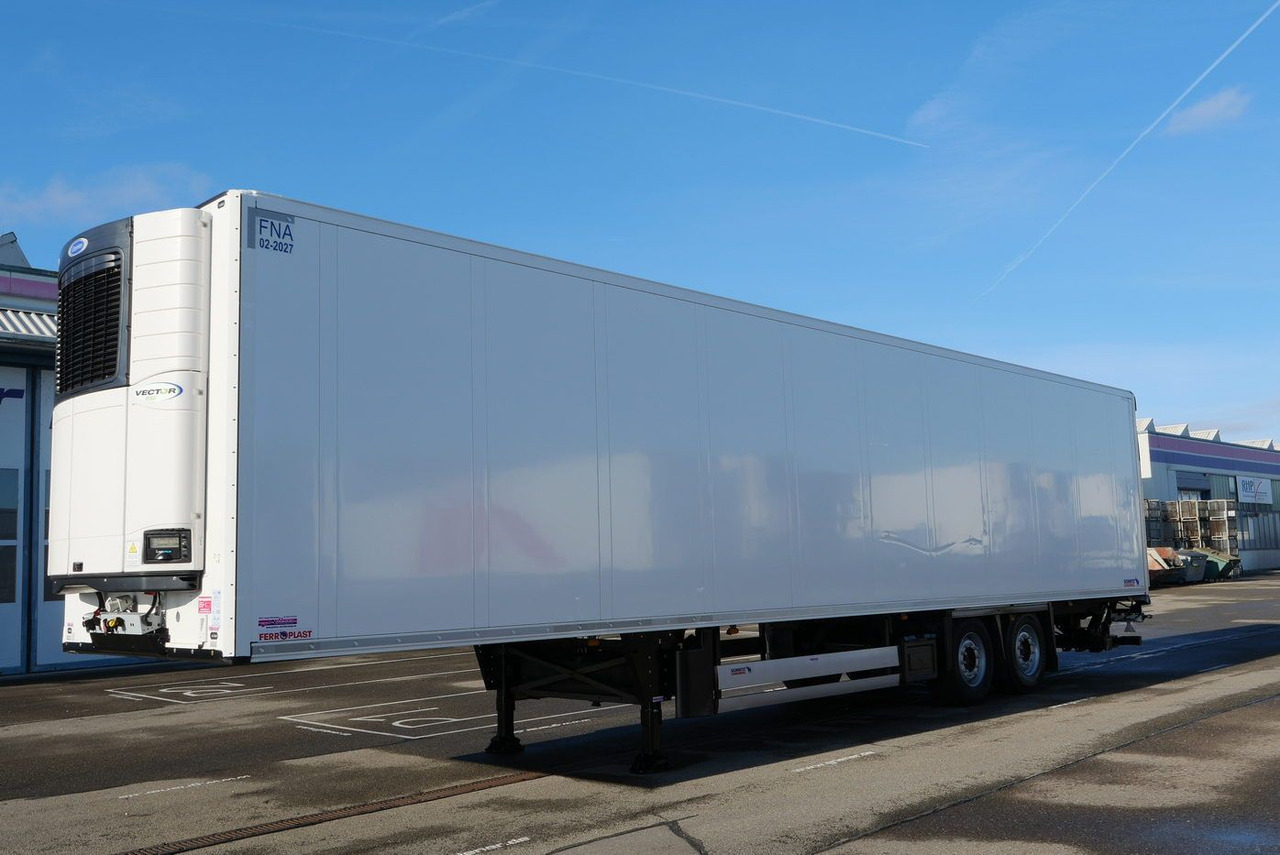 Schmitz Cargobull SKO 18 /LBW BÄR 2500 kg / CARRIER 1550 / ROLLTOR - Refrigerator semi-trailer: picture 3 Schmitz Cargobull SKO 18 /LBW BÄR 2500 kg / CARRIER 1550 / ROLLTOR - Refrigerator semi-trailer: picture 3
