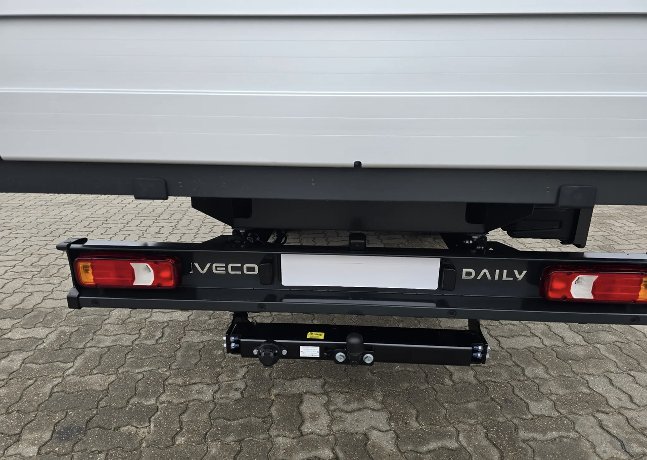 Iveco Daily 50C18 Pritsche 6.1 m - Flatbed van: picture 5 Iveco Daily 50C18 Pritsche 6.1 m - Flatbed van: picture 5