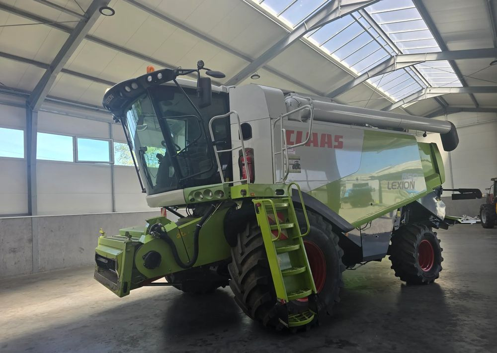 Claas Lexion 650 - Combine harvester: picture 4 Claas Lexion 650 - Combine harvester: picture 4