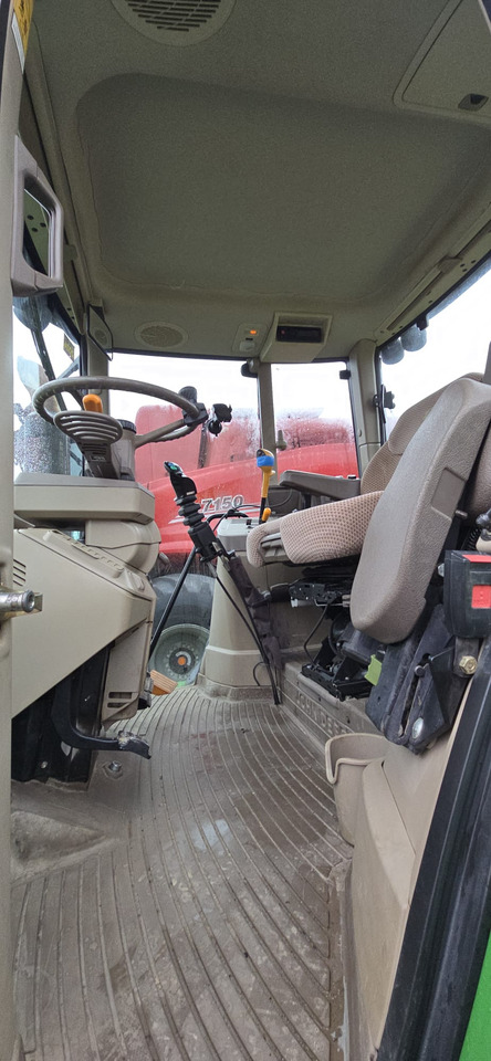 Farm tractor JOHN DEERE 6150M: picture 6