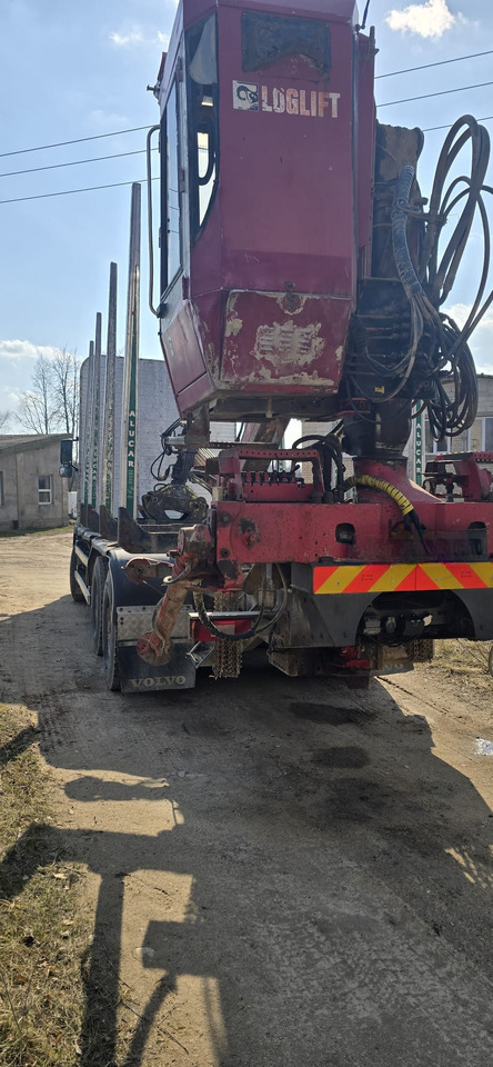 VOLVO FH 460 - Timber truck: picture 3 VOLVO FH 460 - Timber truck: picture 3