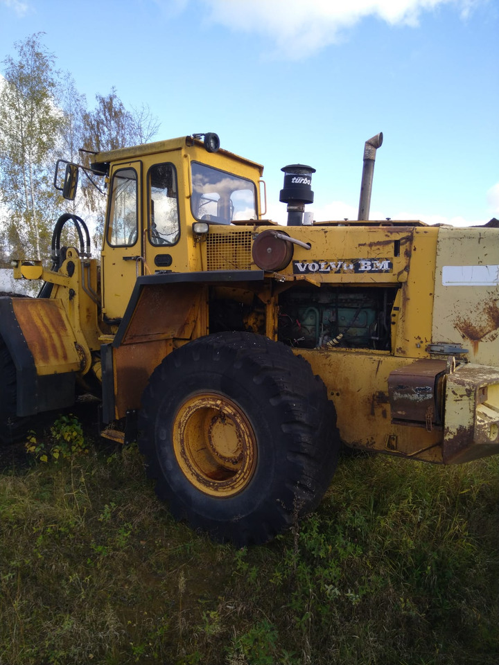 VOLVO L120 - Wheel loader: picture 1 VOLVO L120 - Wheel loader: picture 1