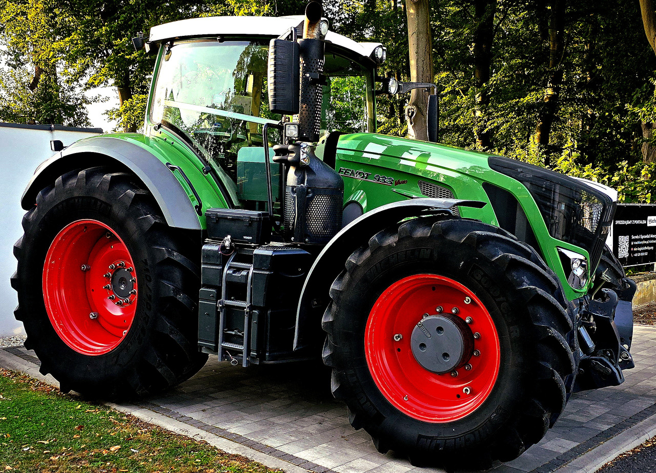 Fendt 933 S4 Profi Plus - Farm tractor: picture 2 Fendt 933 S4 Profi Plus - Farm tractor: picture 2