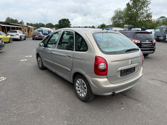 Sedan Citroën Xsara Picasso 1.8 16V Exclusive: picture 6 Sedan Citroën Xsara Picasso 1.8 16V Exclusive: picture 6