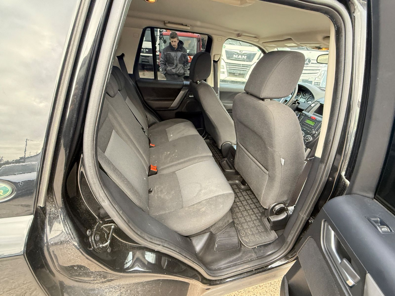 SUV Land Rover Freelander 2 XE Limited Edition Brandschaden: picture 14