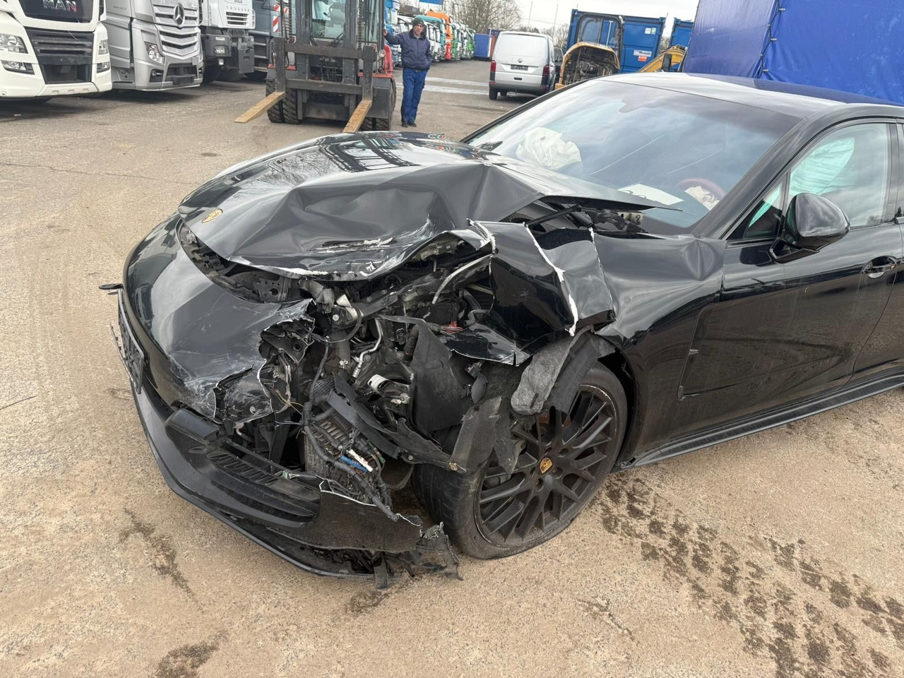 Car Porsche Panamera 4 S Diesel UNFALL!!: picture 7