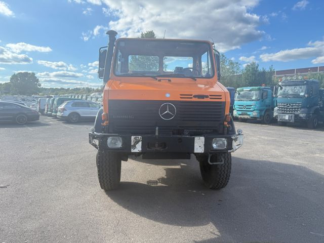Unimog 2100 4x4 - Dropside/ Flatbed truck: picture 2 Unimog 2100 4x4 - Dropside/ Flatbed truck: picture 2