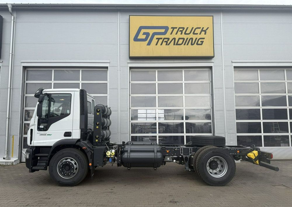 Iveco EuroCargo CNG - Container transporter/ Swap body truck: picture 2 Iveco EuroCargo CNG - Container transporter/ Swap body truck: picture 2
