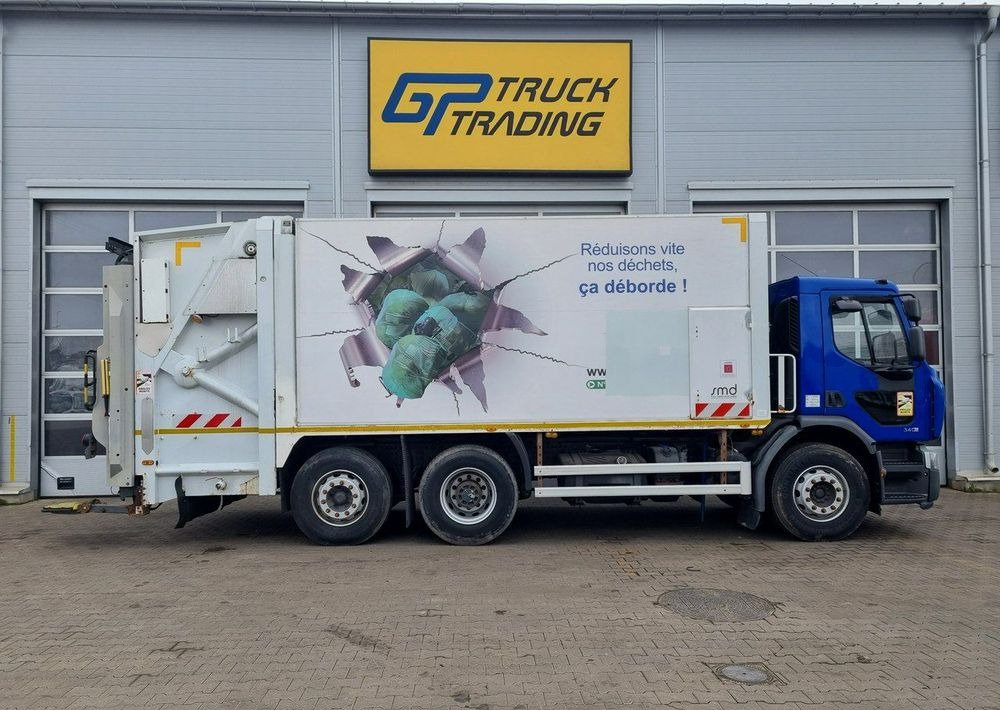 Renault D26 - Garbage truck: picture 5 Renault D26 - Garbage truck: picture 5