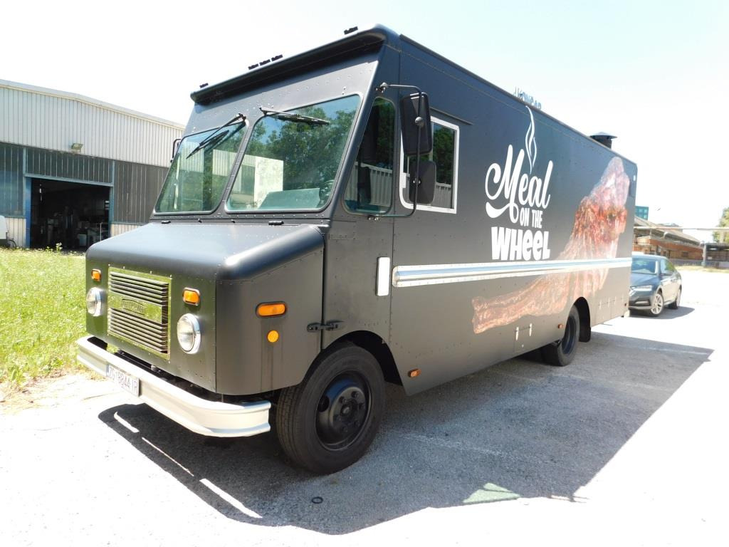 FREIGHTLINER MT3 - Vending truck: picture 1 FREIGHTLINER MT3 - Vending truck: picture 1