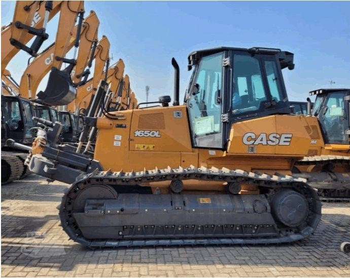 CASE 1650L - Bulldozer: picture 1 CASE 1650L - Bulldozer: picture 1
