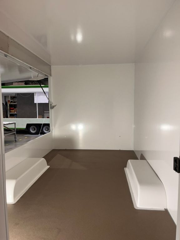 Esselmann Sandwich Anhänger Karello 4.2 Esselmann Sandwich Anhänger Karello 4.2 - Vending trailer: picture 5 Esselmann Sandwich Anhänger Karello 4.2 Esselmann Sandwich Anhänger Karello 4.2 - Vending trailer: picture 5