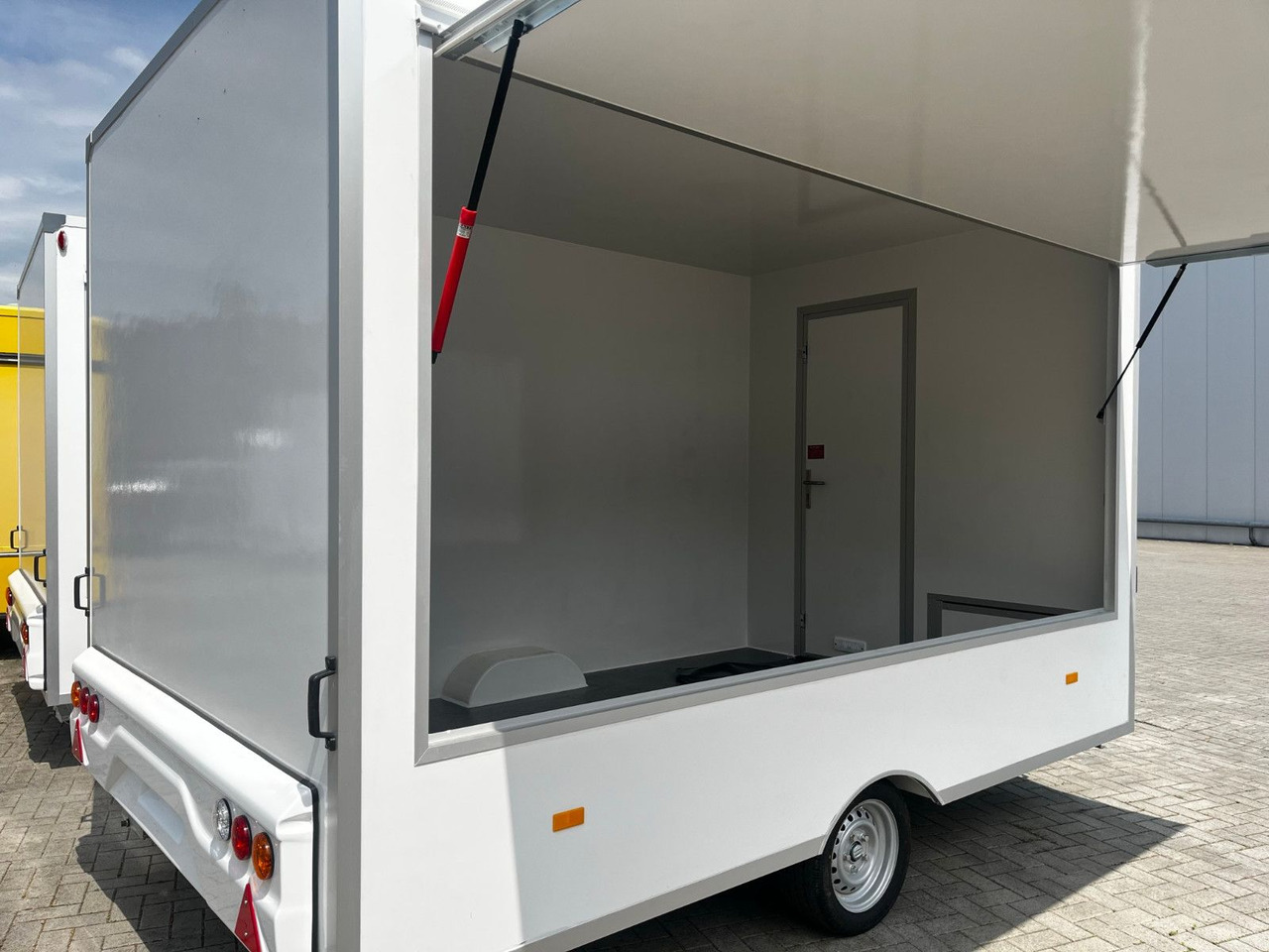 Esselmann Sandwichanhänger Verkaufsanhänger leer - Vending trailer: picture 1 Esselmann Sandwichanhänger Verkaufsanhänger leer - Vending trailer: picture 1