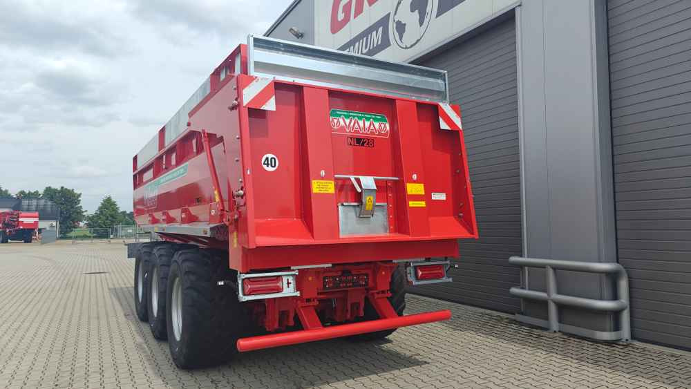VAIA NL28 (3 axle trailer) - Hay and forage equipment: picture 2 VAIA NL28 (3 axle trailer) - Hay and forage equipment: picture 2