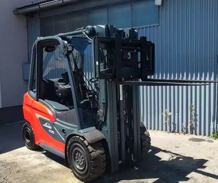 Linde H25D - Diesel forklift: picture 3 Linde H25D - Diesel forklift: picture 3