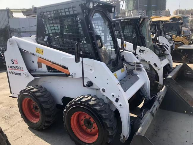Bobcat S16 - Skid steer loader: picture 1 Bobcat S16 - Skid steer loader: picture 1