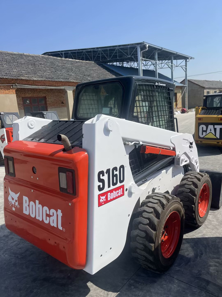 Bobcat S160 - Skid steer loader: picture 4 Bobcat S160 - Skid steer loader: picture 4