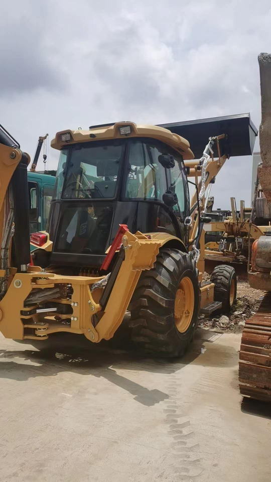 CAT 420F - Backhoe loader: picture 1 CAT 420F - Backhoe loader: picture 1